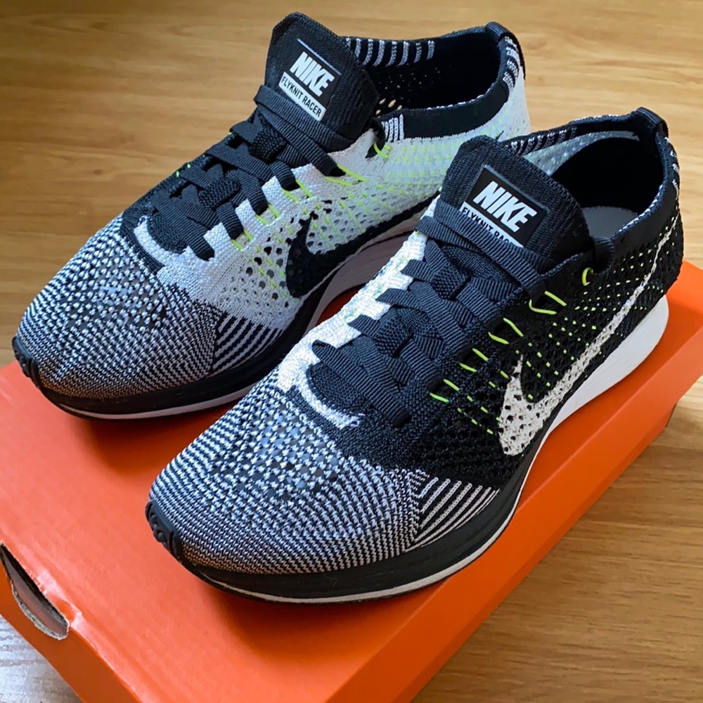 Nike Flyknit Racer